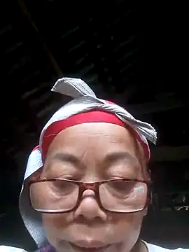 Snapshot of VangLe73 chatting on September 26, 2025, 7:37 am VangLe73 online show from September 26, 2025, 7:37 am