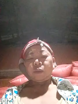 Snapshot of VangLe73 chatting on September 16, 2025, 11:17 pm VangLe73 online show from September 16, 2025, 11:17 pm