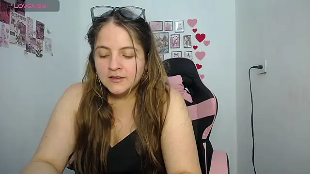 Pregnant Kloe online show from May 14, 2026, 10:29 pm