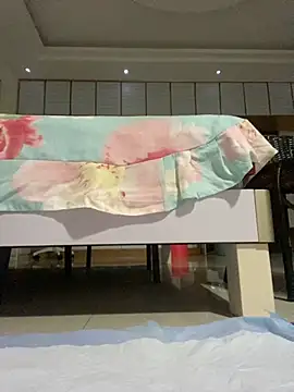 Snapshot of Alicia066 chatting on October 1, 2025, 12:20 pm Alicia066 online show from October 1, 2025, 12:20 pm