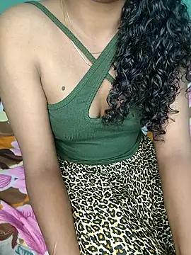 Tamilpallavi online show from October 8, 2025, 2:51 pm