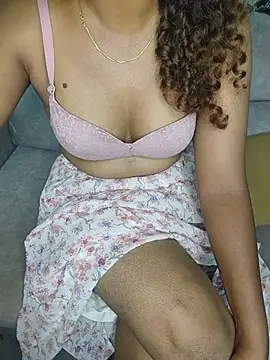 Snapshot of Tamilpallavi chatting on June 21, 2026, 1:11 am Tamilpallavi online show from June 21, 2026, 1:11 am