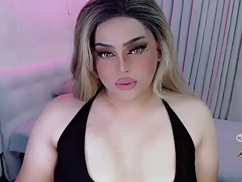 queensavrinax online show from September 29, 2025, 3:35 am