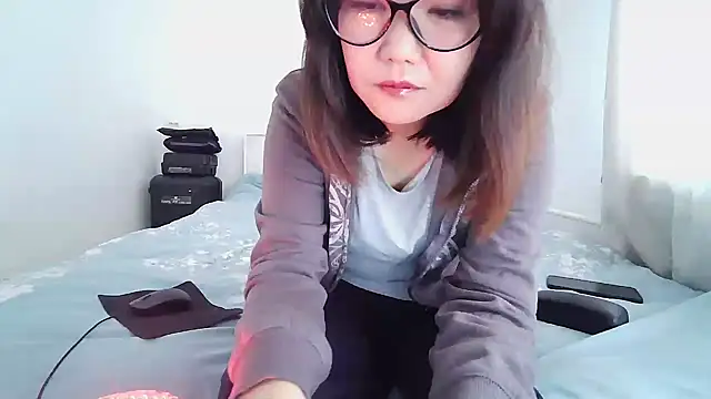 Snapshot of sakuradelreina chatting on October 10, 2025, 4:02 am sakuradelreina online show from October 10, 2025, 4:02 am