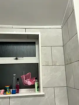 Snapshot of JustYourNormalCouple chatting on October 30, 2025, 5:10 pm JustYourNormalCouple online show from October 30, 2025, 5:10 pm