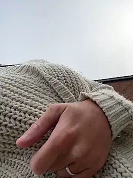 Snapshot of JustYourNormalCouple chatting on October 26, 2025, 11:21 am JustYourNormalCouple online show from October 26, 2025, 11:21 am