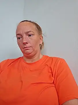 Snapshot of JustYourNormalCouple chatting on September 21, 2025, 11:26 am JustYourNormalCouple online show from September 21, 2025, 11:26 am