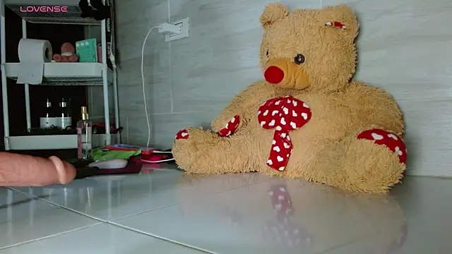 linda ber30 online show from September 9, 2025, 3:16 am