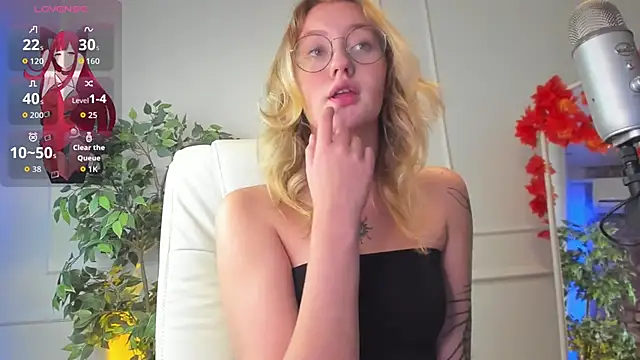 Snapshot of Nerissa_xo chatting on September 26, 2025, 8:59 pm Nerissa xo online show from September 26, 2025, 8:59 pm