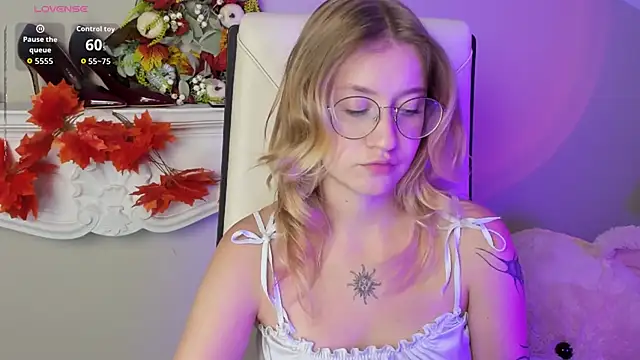 Snapshot of Nerissa_xo chatting on September 28, 2025, 8:05 pm Nerissa xo online show from September 28, 2025, 8:05 pm