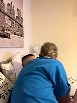 Snapshot of Curvy-Jinx chatting on October 25, 2025, 7:36 pm Curvy-Jinx online show from October 25, 2025, 7:36 pm