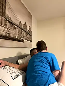 Snapshot of Curvy-Jinx chatting on October 21, 2025, 7:46 pm Curvy-Jinx online show from October 21, 2025, 7:46 pm