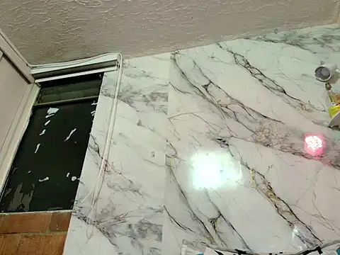 rachelroberts online show from November 8, 2025, 7:12 am