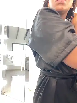 Snapshot of VictoriaKroft chatting on September 29, 2025, 12:33 pm VictoriaKroft online show from September 29, 2025, 12:33 pm