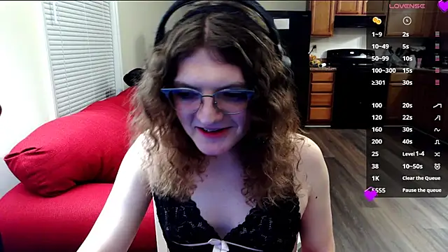 Snapshot of KayKumm chatting on October 7, 2025, 3:40 am KayKumm online show from October 7, 2025, 3:40 am