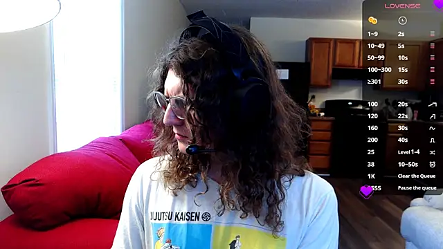 Snapshot of KayKumm chatting on October 7, 2025, 9:16 pm KayKumm online show from October 7, 2025, 9:16 pm