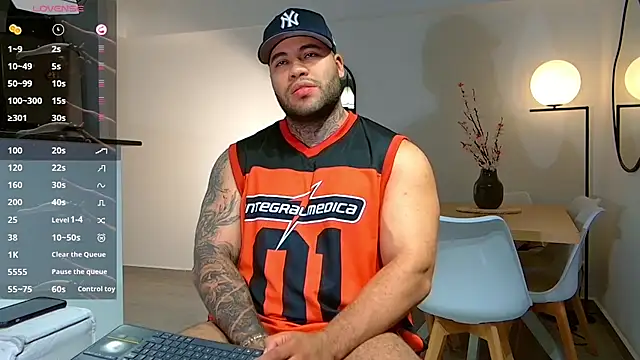 Michael Salens online show from November 6, 2025, 10:47 pm