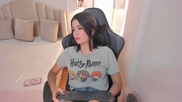 Snapshot of mia_kisses2 chatting on September 12, 2025, 7:08 am mia kisses2 online show from September 12, 2025, 7:08 am