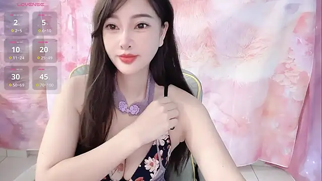 Crush-7ii online show from February 24, 2026, 12:33 am