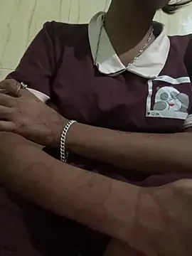 sakshi5533 online show from October 14, 2025, 5:57 pm