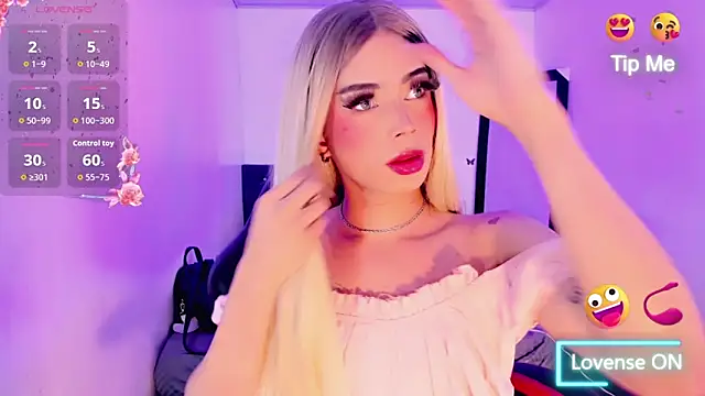 Snapshot of Rossedewitt_ chatting on September 16, 2025, 7:15 pm Rossedewitt  online show from September 16, 2025, 7:15 pm