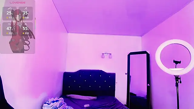 Snapshot of Rossedewitt_ chatting on September 23, 2025, 7:32 pm Rossedewitt  online show from September 23, 2025, 7:32 pm