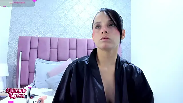 Snapshot of MartinaRizzi chatting on October 28, 2025, 4:02 am MartinaRizzi online show from October 28, 2025, 4:02 am