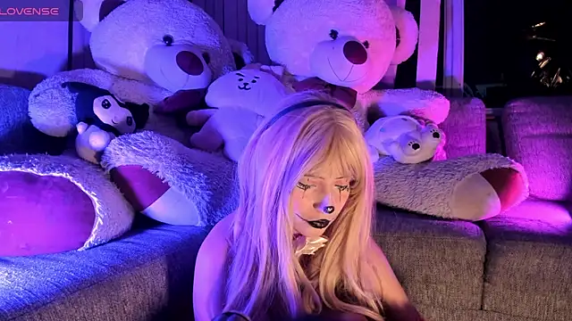 Snapshot of Melody-chers chatting on October 9, 2025, 4:13 am Melody-chers online show from October 9, 2025, 4:13 am