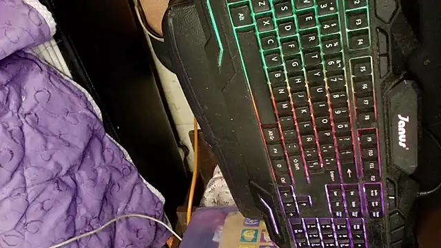 luisahot 9727 online show from January 13, 2026, 7:01 am