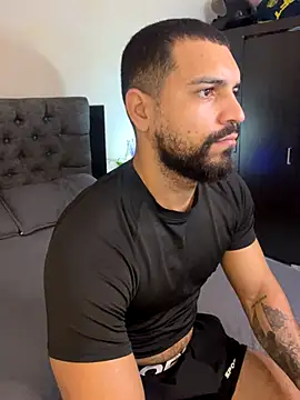 Snapshot of vincentjaxon chatting on September 25, 2025, 11:27 am vincentjaxon online show from September 25, 2025, 11:27 am