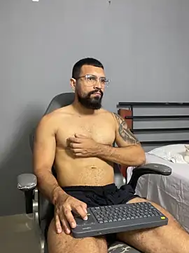 vincentjaxon online show from March 16, 2026, 2:43 pm