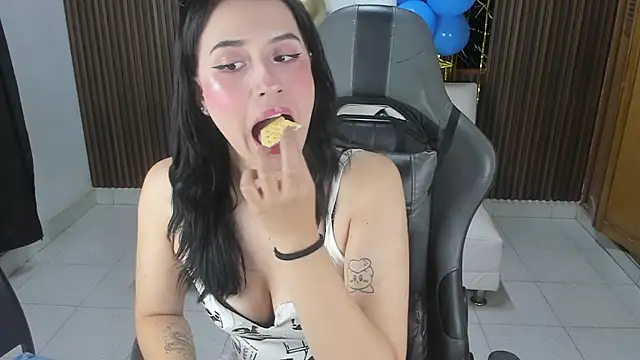 Snapshot of Anna17_ chatting on October 11, 2025, 11:11 am Anna17  online show from October 11, 2025, 11:11 am