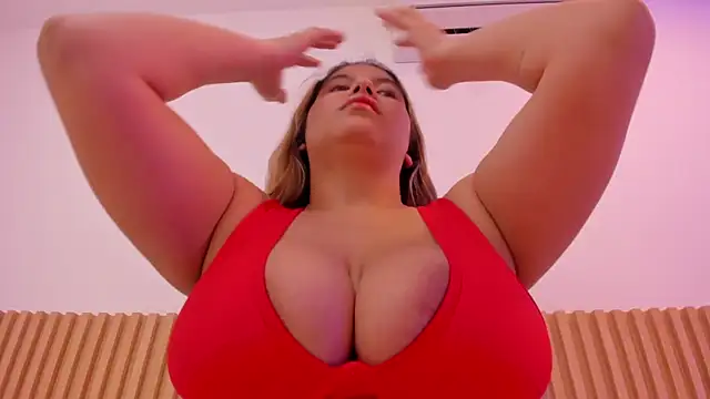 OliviaSweett online show from July 13, 2026, 7:35 pm