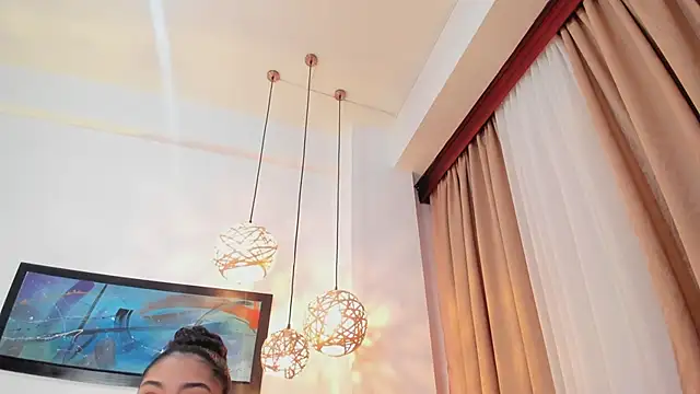 Snapshot of LunaAspen_ chatting on October 4, 2025, 5:47 pm LunaAspen  online show from October 4, 2025, 5:47 pm