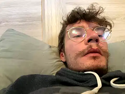 Snapshot of Hungboxer69 chatting on September 23, 2025, 5:53 pm Hungboxer69 online show from September 23, 2025, 5:53 pm