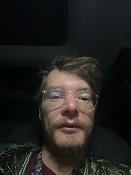 Snapshot of Hungboxer69 chatting on October 11, 2025, 6:47 am Hungboxer69 online show from October 11, 2025, 6:47 am