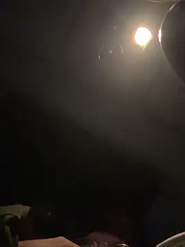 Snapshot of Hungboxer69 chatting on October 12, 2025, 5:20 am Hungboxer69 online show from October 12, 2025, 5:20 am