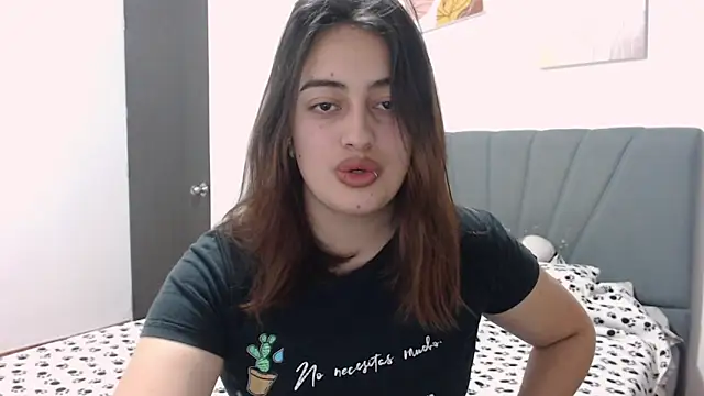 Snapshot of Meggan_n chatting on September 30, 2025, 1:55 am Meggan n online show from September 30, 2025, 1:55 am