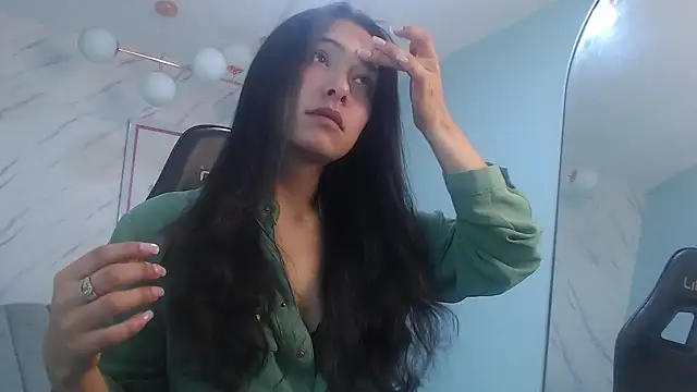 victoria hernandez t  online show from March 6, 2026, 1:06 pm