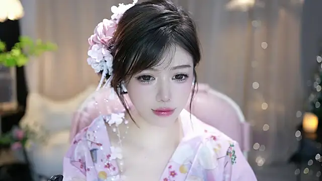 Snapshot of Fortune2Me chatting on October 3, 2025, 5:20 am Fortune2Me online show from October 3, 2025, 5:20 am