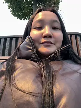 KissMeEva online show from October 18, 2025, 2:19 pm