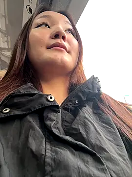 KissMeEva online show from September 20, 2025, 2:22 pm