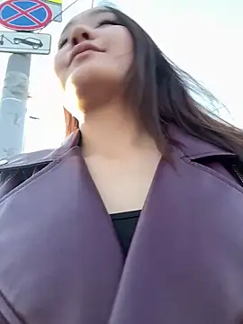 KissMeEva online show from September 17, 2025, 2:08 pm