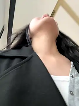 KissMeEva online show from October 11, 2025, 2:29 pm