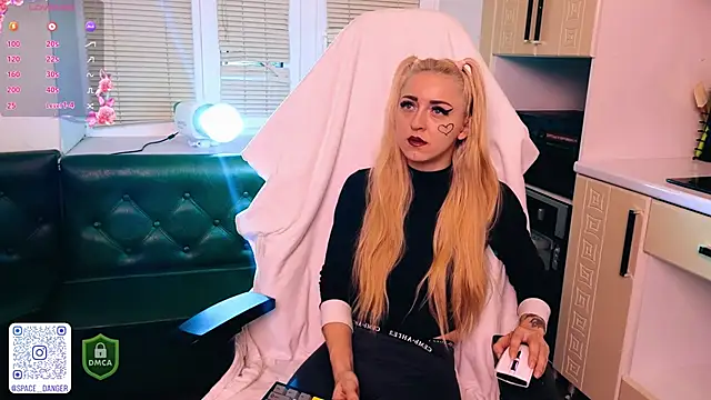 Snapshot of space_danger chatting on October 18, 2025, 2:08 pm space danger online show from October 18, 2025, 2:08 pm