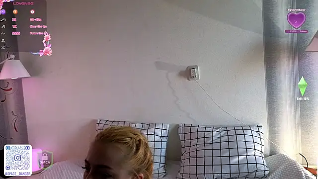 Snapshot of space_danger chatting on September 10, 2025, 12:37 pm space danger online show from September 10, 2025, 12:37 pm