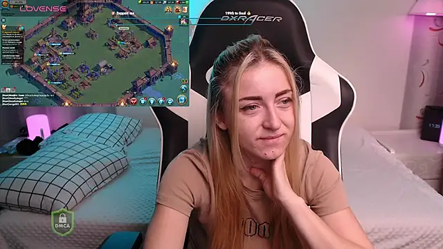 space danger online show from November 28, 2025, 2:39 pm