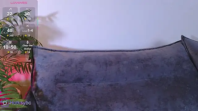 Snapshot of Hot_ksy chatting on November 4, 2025, 8:23 pm Hot ksy online show from November 4, 2025, 8:23 pm