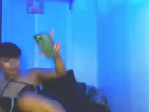 Snapshot of Alexx_143 chatting on September 17, 2025, 4:36 am Alexx 143 online show from September 17, 2025, 4:36 am