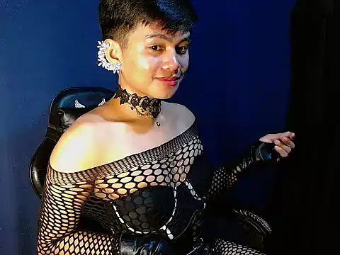 Snapshot of Alexx_143 chatting on November 21, 2025, 5:12 pm Alexx 143 online show from November 21, 2025, 5:12 pm